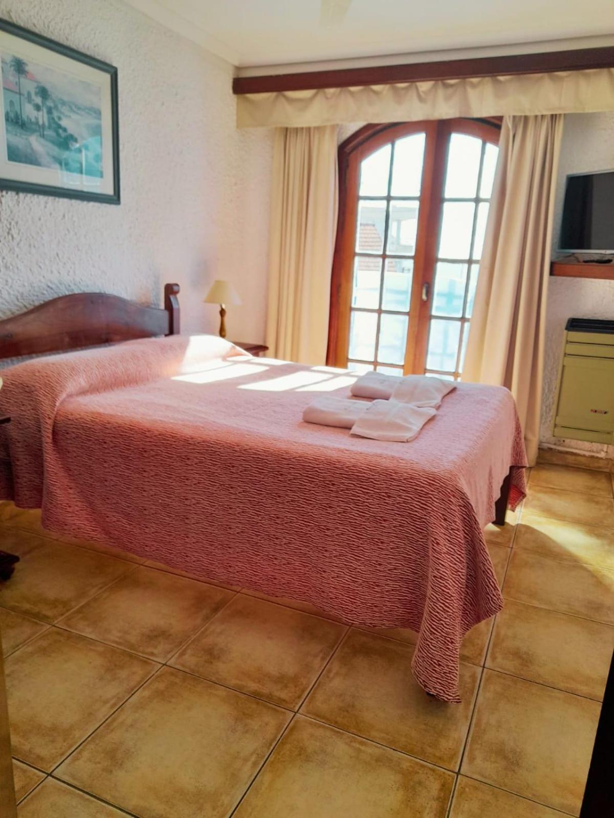 Brisas Hosteria Santa Clara del Mar Bagian luar foto