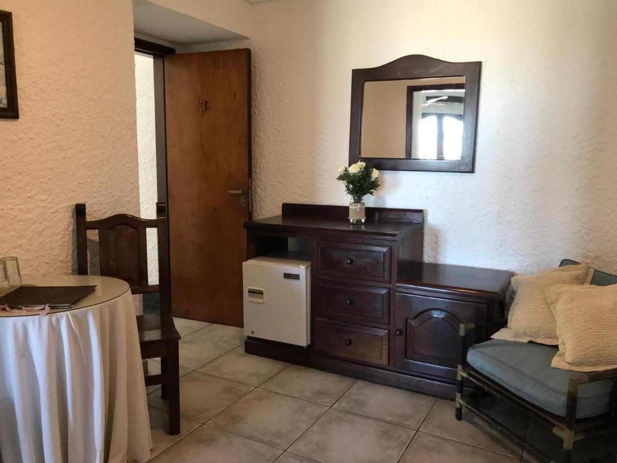 Brisas Hosteria Santa Clara del Mar Bagian luar foto