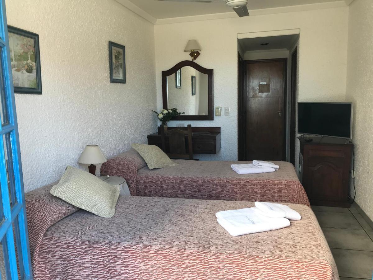 Brisas Hosteria Santa Clara del Mar Bagian luar foto