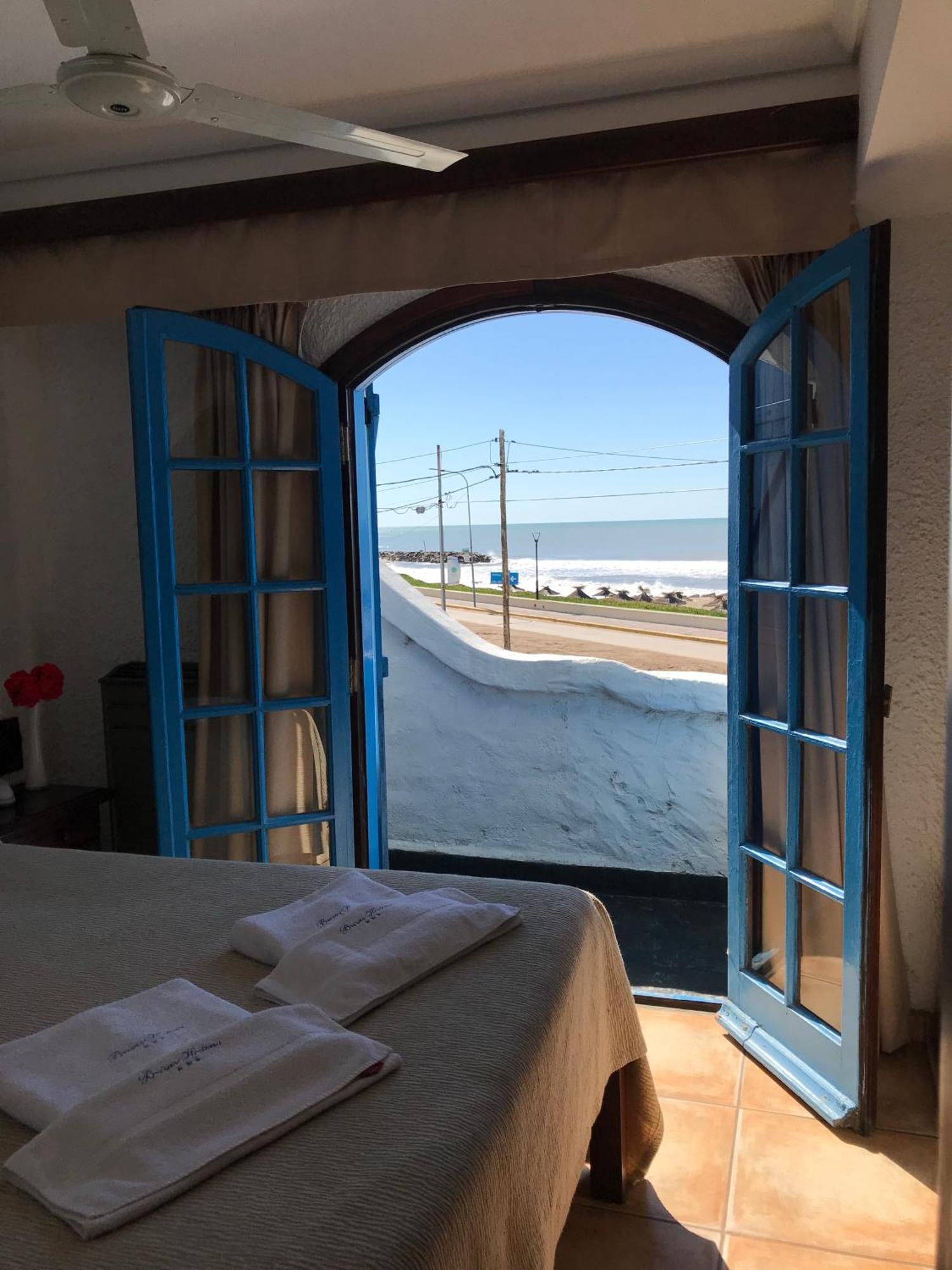 Brisas Hosteria Santa Clara del Mar Bagian luar foto
